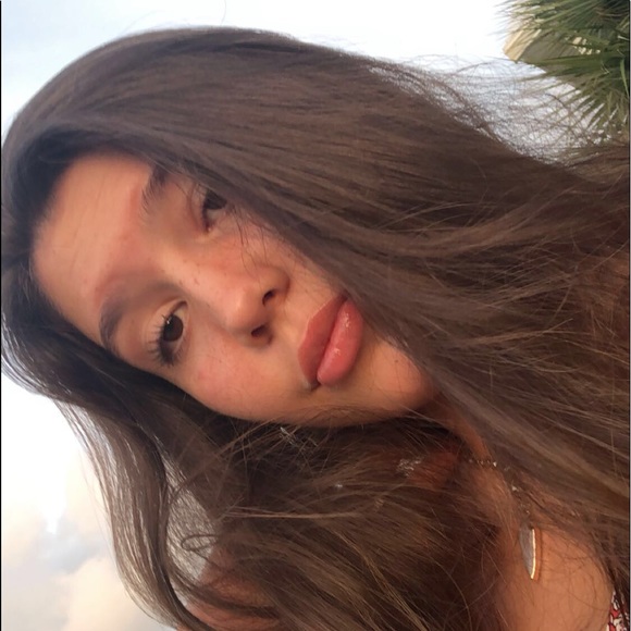 meet your posher!! - Picture 3 of 8